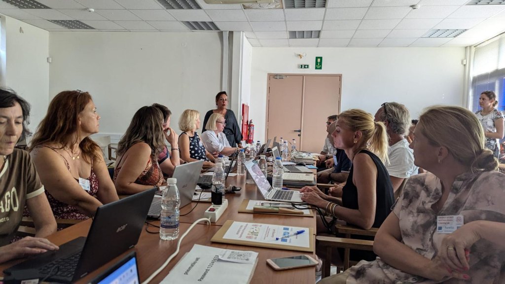 Course on Artificial Intelligence & Creativity in the Classroom in Crete